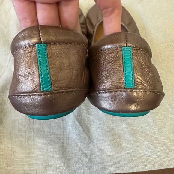 TIEKS by Gavrieli Metallic Bronze Leather Ballet Flats Foldable Slip On - Picture 7 of 10